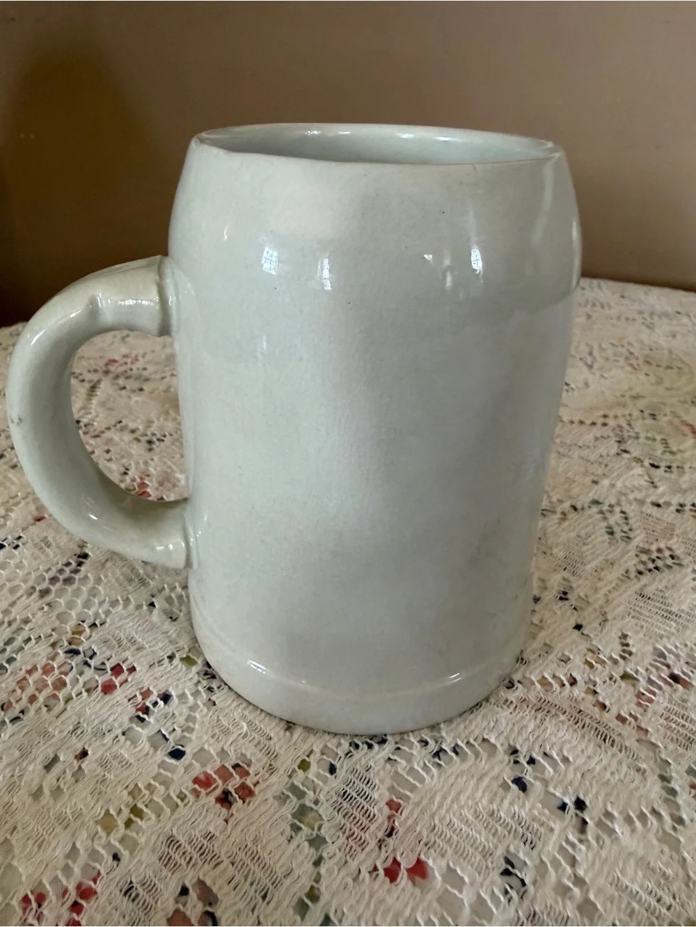 Löwenbräu München Ceramic Stein in White with Blue & Gold Crest